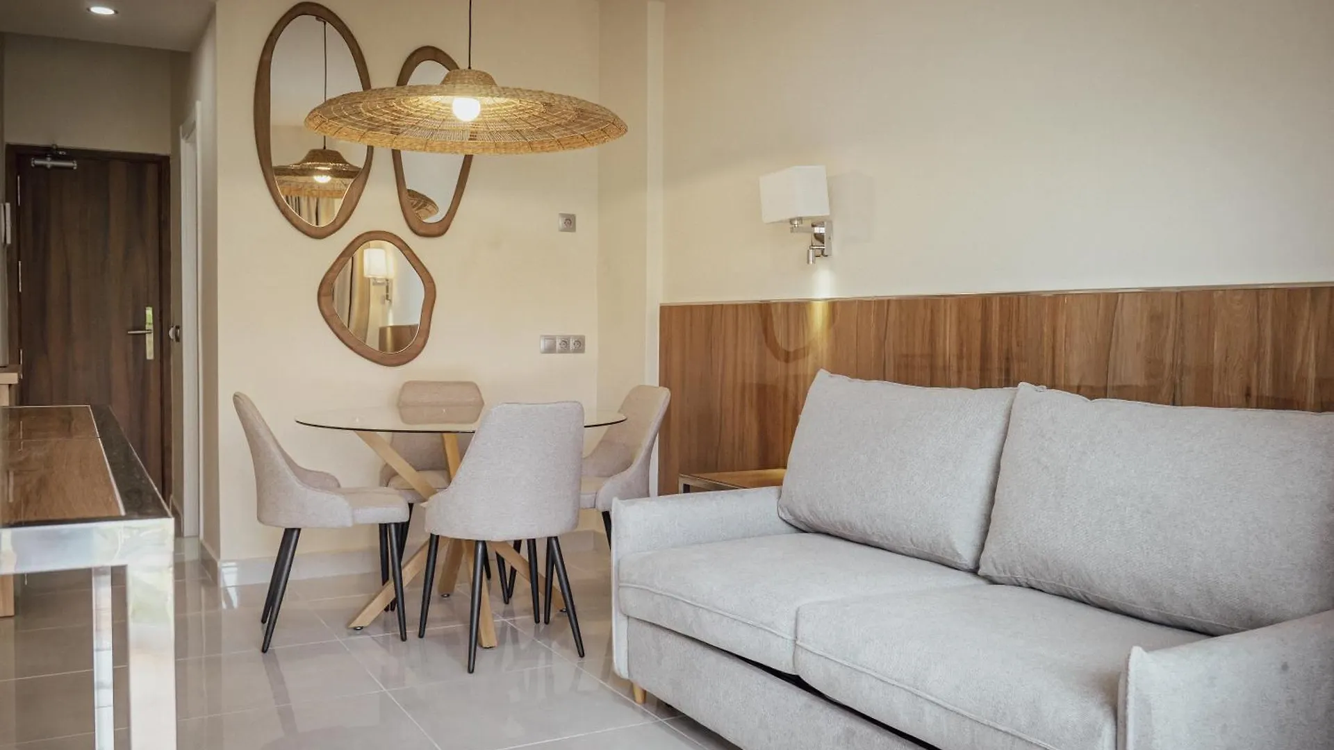 Aparthotel Apartamentos Buendia Suites - Torremolinos Centro